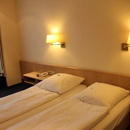 Daniel 3* Munich